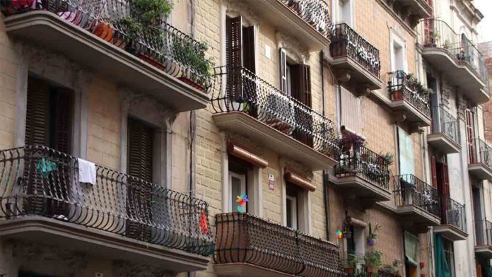 El alquiler se abarata en Barcelona tras el tope de precios