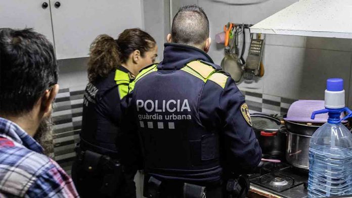 El ayuntamiento intensifica las inspecciones en los supermercados 24 horas