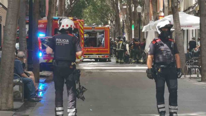 Incendio en un piso de El Camp de l'Arpa del Clot Incendio en un piso de El Camp de l'Arpa del Clot