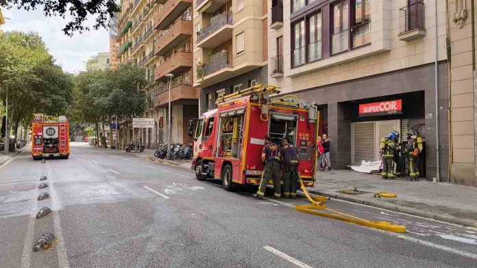 Incendio en un supermercado de la calle París