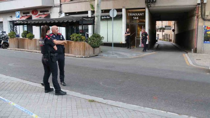 Los Mossos investigan la muerte de un hombre en la calle Trinxant