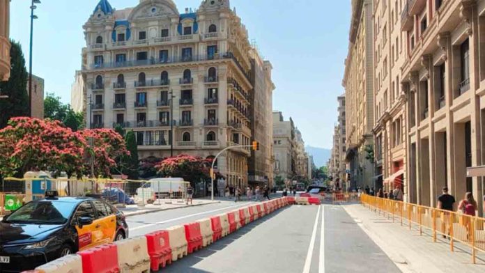 Via Laietana renace: más verde, más humana, más Barcelona