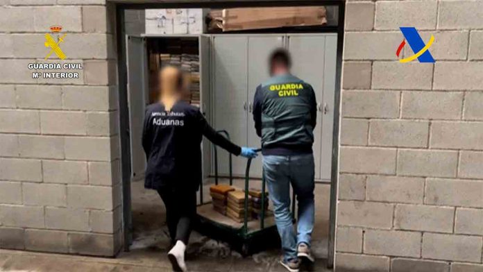 4 detenidos, entre ellos un estibador del puerto, por 138 kilos de cocaína