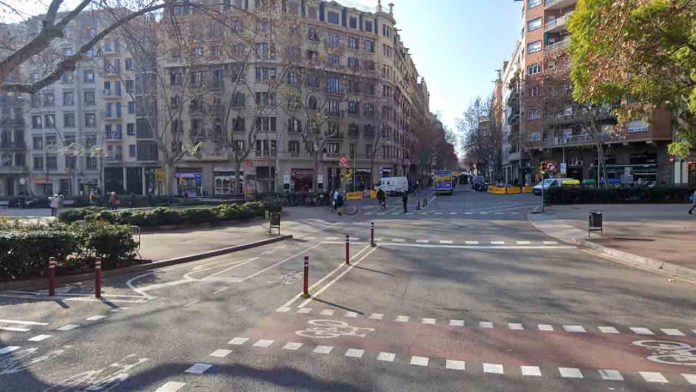 Afectaciones en el paseo Sant Joan y Provença por las obras del Metro Verdaguer