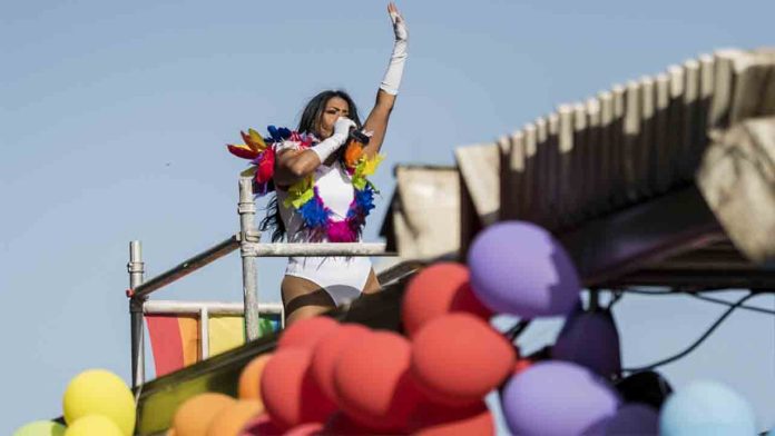 Ajustes de movilidad por el Pride Barcelona 2025: consulta desvíos y restricciones