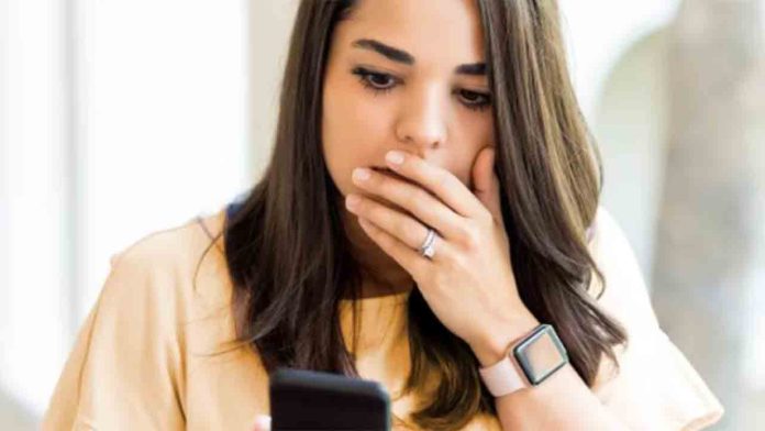 Desarticulan una red que estafó más de 250.000 euros con SMS bancarios falsos