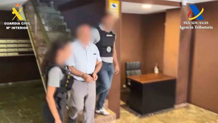 Detienen al número dos de Vigilancia Aduanera contra el narcotráfico y contrabando