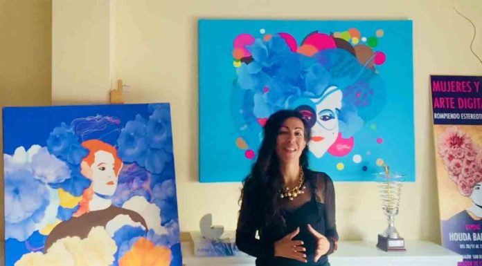 Houda Bakkali: «La creatividad para entornos científicos exige un talento diferente al del lienzo en blanco» Houda Bakkali: "La creatividad para entornos científicos exige un talento diferente al del lienzo en blanco"