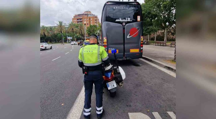 Inmovilizado un autocar con 39 niños tras dar positivo en cocaína el conductor Inmovilizado un autocar con 39 niños tras dar positivo en cocaína el conductor