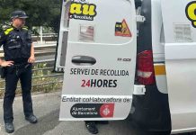 La Guàrdia Urbana rescata a un perro atado a una reja bajo el sol en Torre Baró La Guàrdia Urbana rescata a un perro atado a una reja bajo el sol en Torre Baró