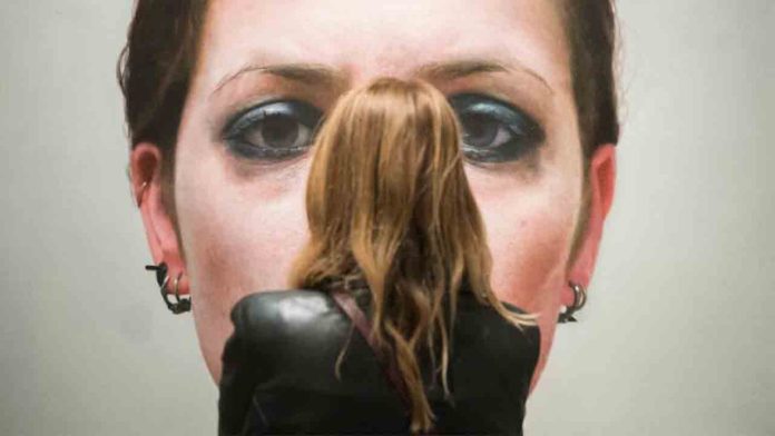 La pobreza invisible del tiempo: ellas cargan con más