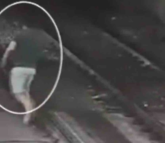 Recuperan un reloj escondido por un ladrón en las vÃas del metro de Diagonal Recuperan un reloj escondido por un ladrón en las vÃas del metro de Diagonal