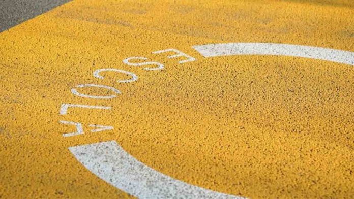 Reurbanización de la calle Perú para mejorar entornos escolares en Sant Martí