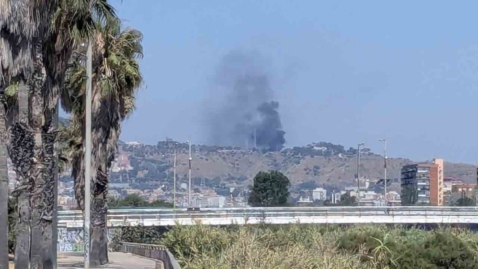 Se incendia un vehículo de limpieza en Torre Baró