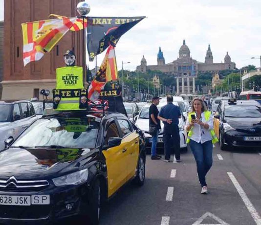 El taxi de Barcelona dice basta: jornada de huelga el 8 de septiembre El taxi de Barcelona dice basta: jornada de huelga el 8 de septiembre