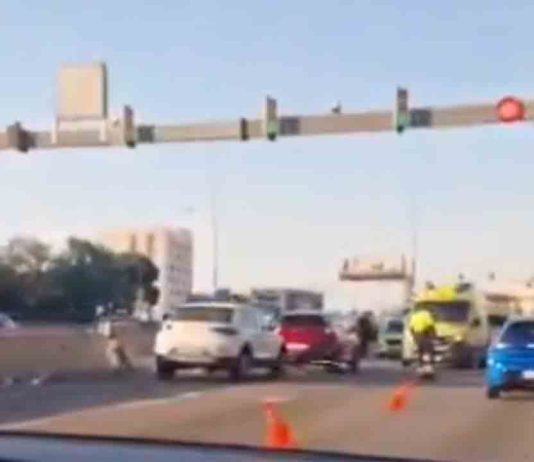 Un accidente en la Meridiana provoca fuertes retenciones en hora punta Un accidente en la Meridiana provoca fuertes retenciones en hora punta