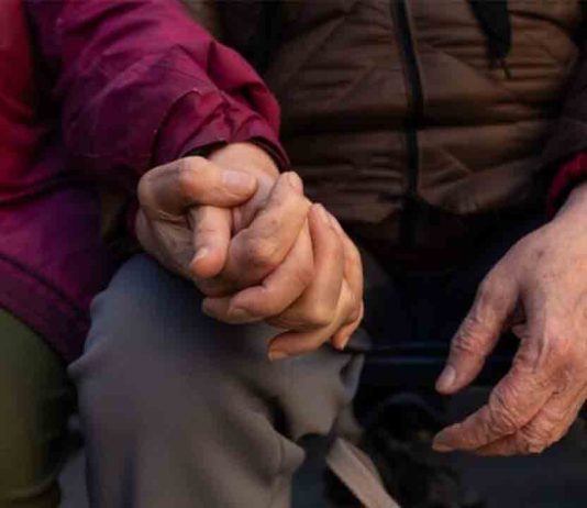 Compromiso de Barcelona para ser ciudad amigable con las personas mayores Compromiso de Barcelona para ser ciudad amigable con las personas mayores