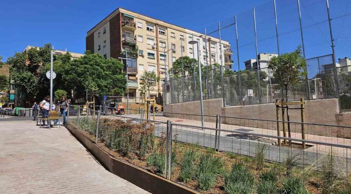 Finaliza la pacificación de la calle Pedrosa en la Trinitat Nova Finaliza la pacificación de la calle Pedrosa en la Trinitat Nova