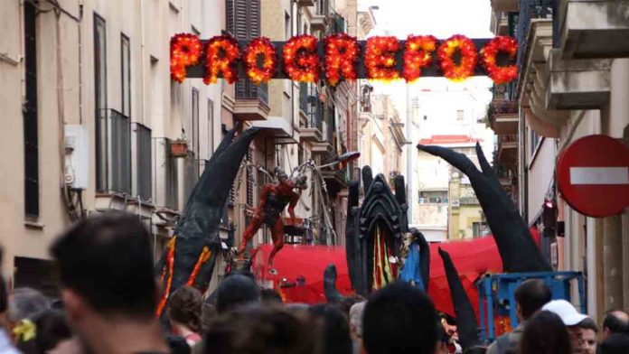 La calle del Progrés gana el primer premio del concurso de calles de Gràcia 2025