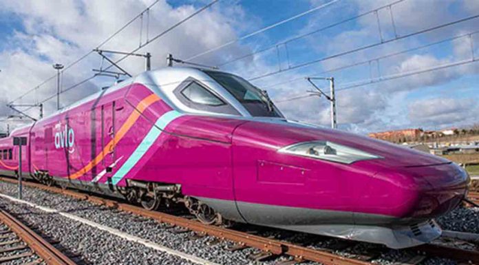 Renfe sustituye los trenes Avlo por AVE en la ruta Barcelona-Madrid Renfe sustituye los trenes Avlo por AVE en la ruta Barcelona-Madrid