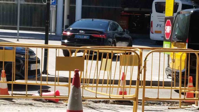 El taxi anuncia una gran protesta en El Prat contra los privilegios de Uber y Cabify