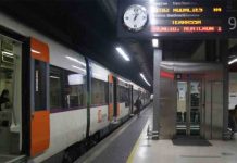 Una avería provoca retrasos en Rodalies entre Sants y Plaça Catalunya Una avería provoca retrasos en Rodalies entre Sants y Plaça Catalunya