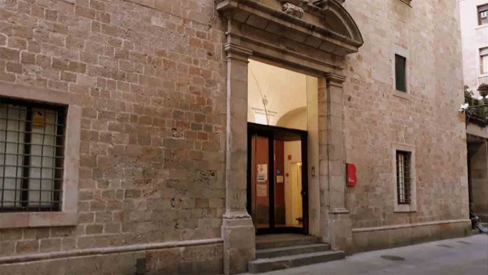 Aplazada la Audiencia Pública de Ciutat Vella por solidaridad con Palestina