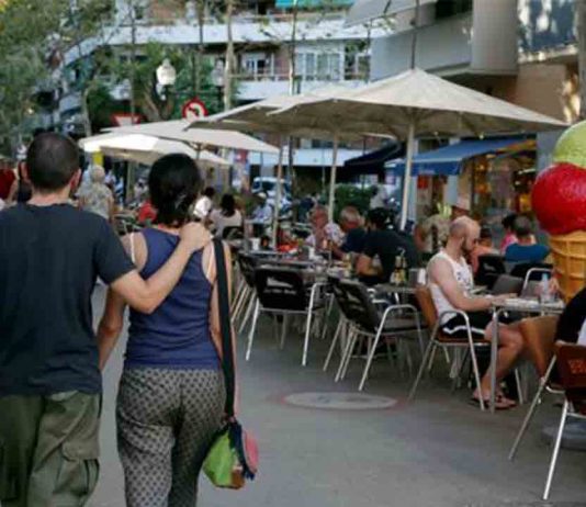 Apuñalamiento durante la primera noche de la Fiesta Mayor del Poblenou Apuñalamiento durante la primera noche de la Fiesta Mayor del Poblenou