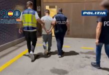 Detenido un fugado de Italia que vivía escondido en Sants Detenido un fugado de Italia que vivía escondido en Sants