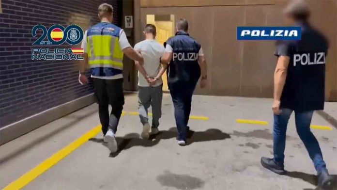 Detenido un fugado de Italia que vivía escondido en Sants