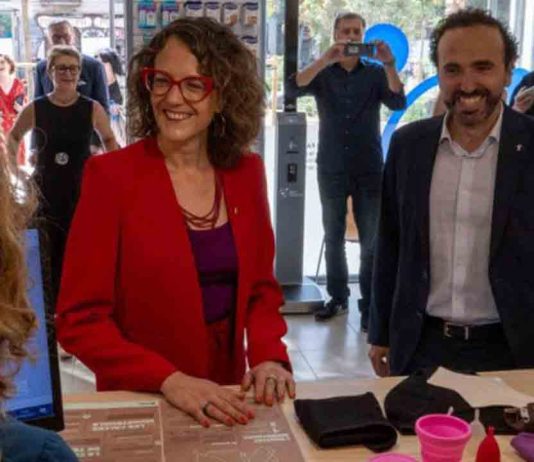 Distribución gratuita de productos menstruales reutilizables a través de farmacias Distribución gratuita de productos menstruales reutilizables a través de farmacias