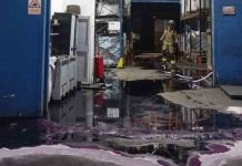 Dos trabajadores heridos por la explosión en una fabrica química de Gavà Dos trabajadores heridos por la explosión en una fabrica química de Gavà