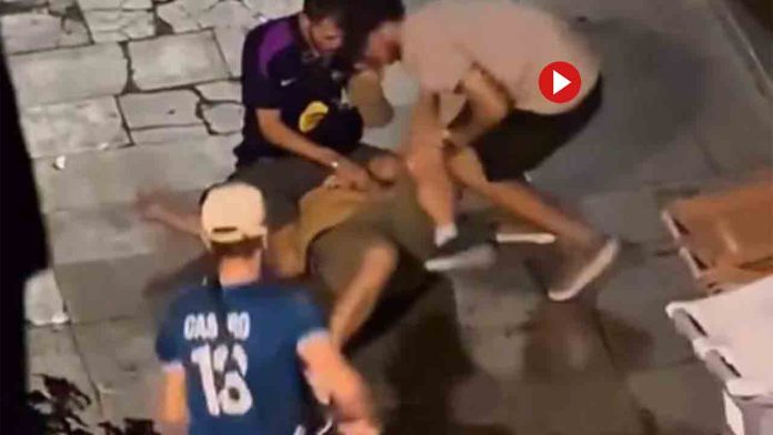 Robo violento en el corazón del barrio Gótico deja a un turista indefenso