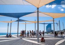 Barcelona impulsa más de 5.000 m² de sombra en espacios singulares Barcelona impulsa más de 5.000 m² de sombra en espacios singulares