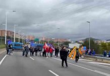 Cortes en las rondas de Barcelona por las protestas del sector del metal Cortes en las rondas de Barcelona por las protestas del sector del metal