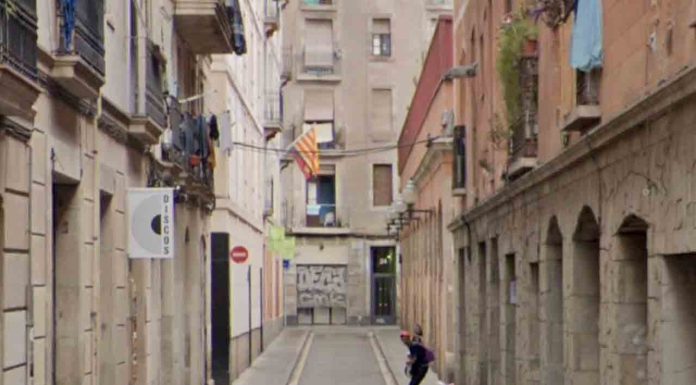 Detenido un ladrón reincidente tras cometer dos robos en Barcelona Detenido un ladrón reincidente tras cometer dos robos en Barcelona