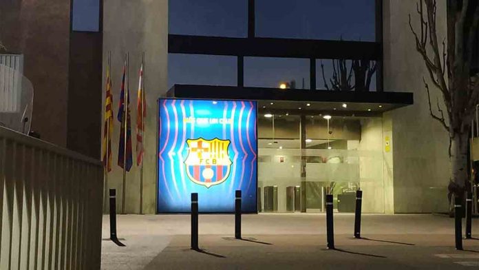 El Barça firma con Uber pero podría romper el contrato en breve El Barça firma con Uber pero podría romper el contrato en breve