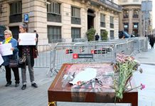 Entidades memorialistas protestan por el uso policial en la jefatura de la Vía Laietana Entidades memorialistas protestan por el uso policial en la jefatura de la Vía Laietana