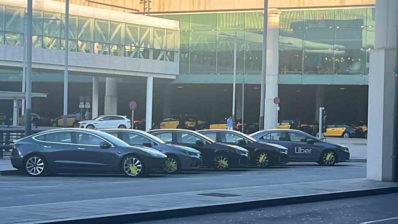 Interior refuerza la vigilancia en Barcelona a los VTC