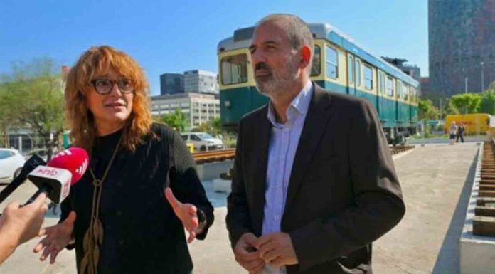 Los trenes históricos del Centenario del Metro se exhibirán en La Farinera del Clot Los trenes históricos del Centenario del Metro se exhibirán en La Farinera del Clot