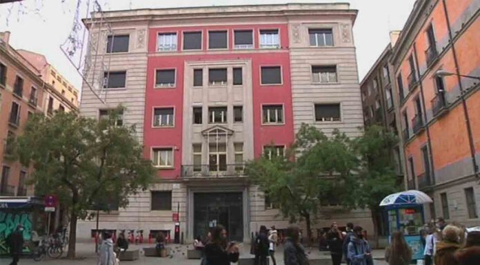 Luz verde al nuevo CAP Gòtic en la plaza Pi i Sunyer Luz verde al nuevo CAP Gòtic en la plaza Pi i Sunyer
