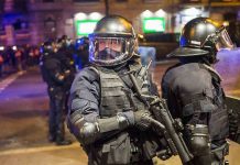 Niegan la amnistía a un mosso por un disparo de “foam” durante el Procés Niegan la amnistía a un mosso por un disparo de “foam” durante el Procés