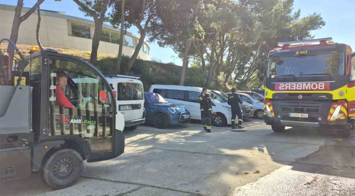 Un escape de ácido nítrico en el Jardín Botánico obliga a confinar escuelas y una residencia Un escape de ácido nítrico en el Jardín Botánico obliga a confinar escuelas y una residencia