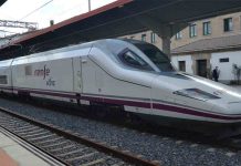 El Gobierno busca reducir el viaje del AVE Barcelona–Madrid a menos de dos horas El Gobierno busca reducir el viaje del AVE Barcelona–Madrid a menos de dos horas