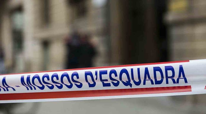 Ataque con arma blanca en plaza Catalunya en una pelea por una cadena de oro Ataque con arma blanca en plaza Catalunya en una pelea por una cadena de oro