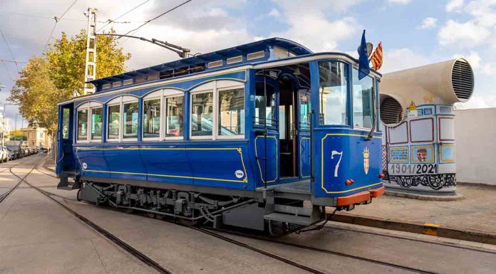 Barcelona apuesta por la vuelta del histórico Tranvía Blau Barcelona apuesta por la vuelta del histórico Tranvía Blau
