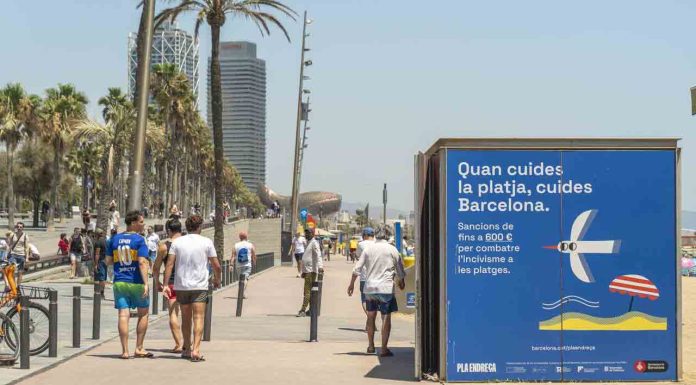 Barcelona cierra la temporada de playas con récord de visitantes Barcelona cierra la temporada de playas con récord de visitantes