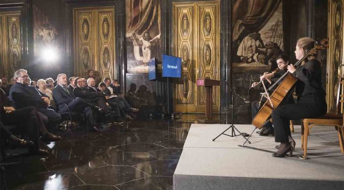 Barcelona conmemora la Kristallnacht, la Noche de los Cristales Rotos Barcelona conmemora la Kristallnacht, la Noche de los Cristales Rotos