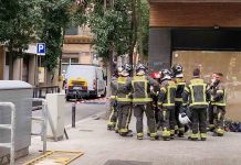 Confinamiento vecinal por un escape de gas en la calle Galileu Confinamiento vecinal por un escape de gas en la calle Galileu