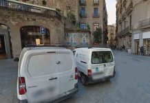 Detenido un hombre tras atracar una joyería en el Portal de l’Àngel Detenido un hombre tras atracar una joyería en el Portal de l’Àngel